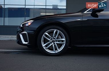 Седан Audi A4 2020 в Львові