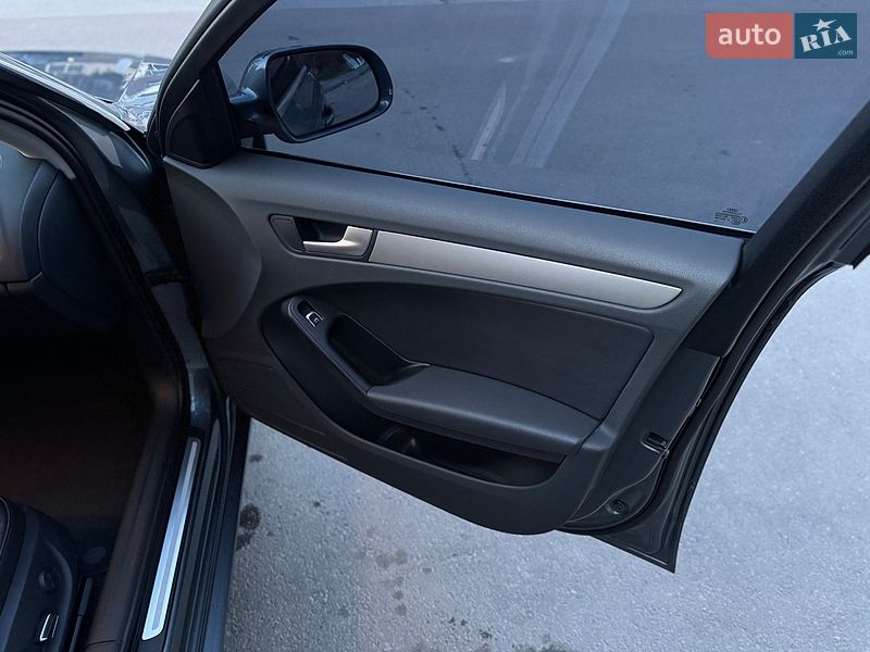 Седан Audi A4 2014 в Золотоноше