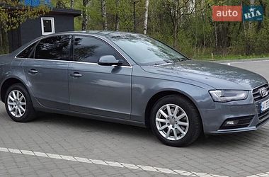 Седан Audi A4 2012 в Києві