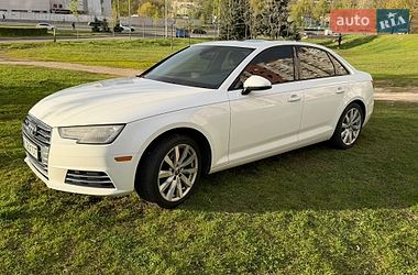 Седан Audi A4 2017 в Киеве