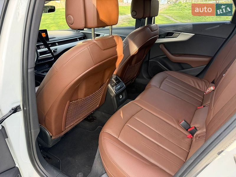Седан Audi A4 2017 в Киеве