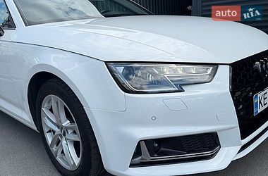 Седан Audi A4 2017 в Днепре