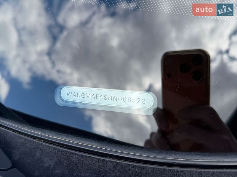 Седан Audi A4 2017 в Днепре
