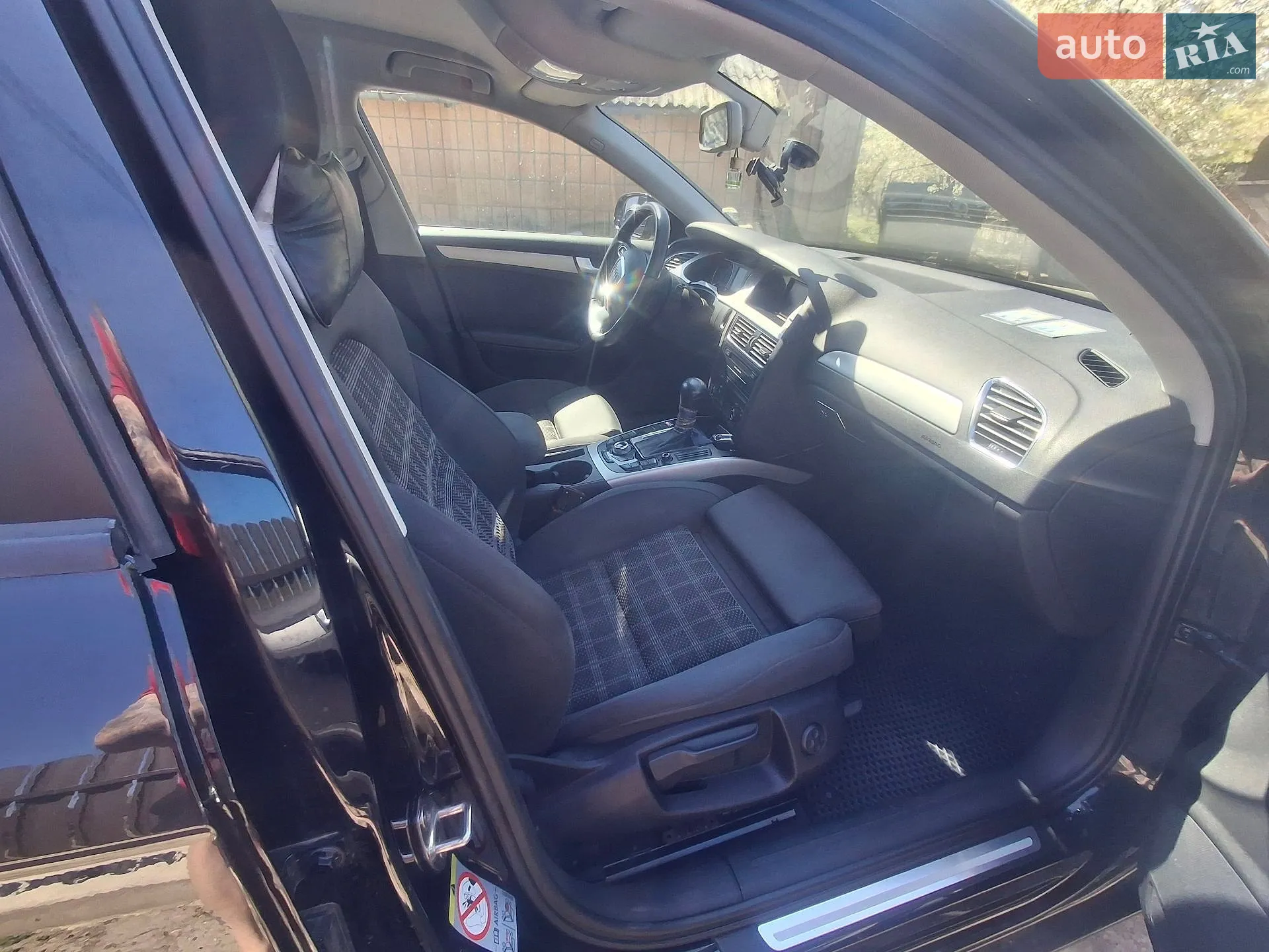 2011 Audi A4 - мініатюра 3