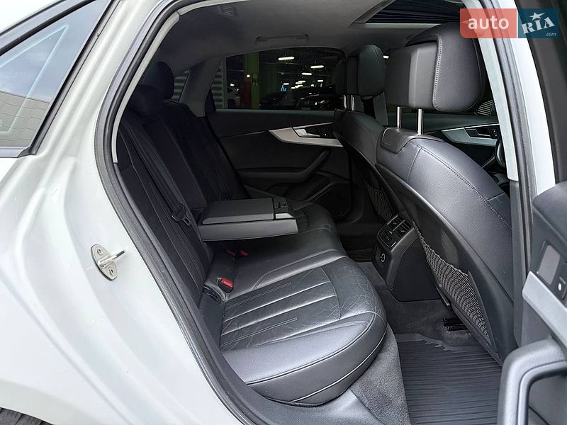 Седан Audi A4 2017 в Києві