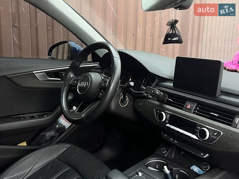 Седан Audi A4 2017 в Харкові