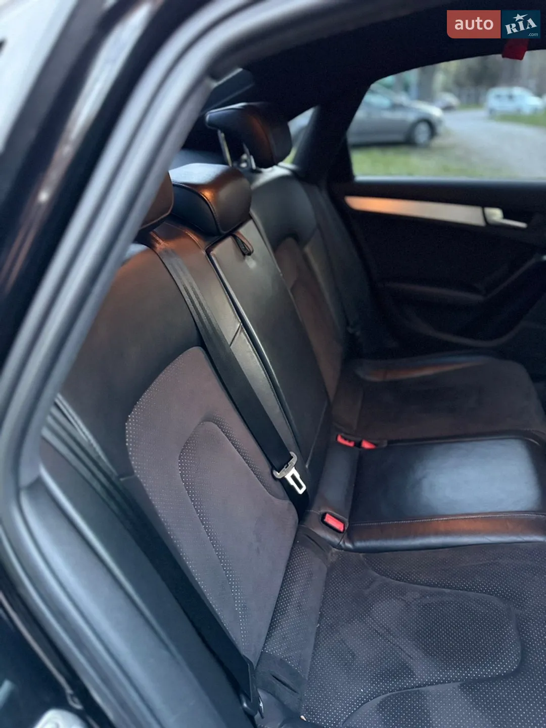 2011 Audi A4 - мініатюра 15