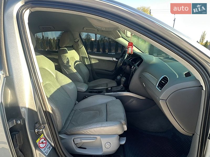 Седан Audi A4 2008 в Звягелі