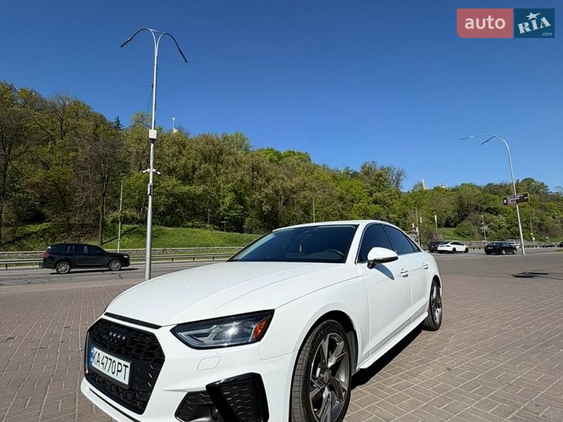 Седан Audi A4 2020 в Киеве