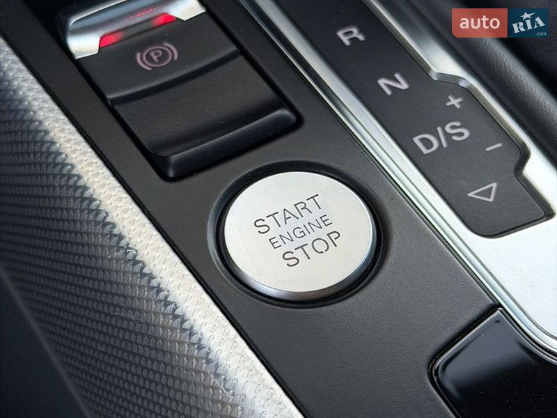 Седан Audi A4 2012 в Одесі