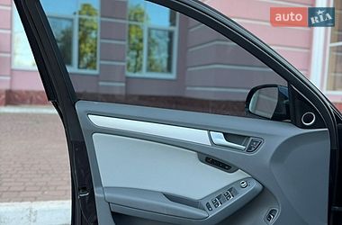 Седан Audi A4 2012 в Одесі