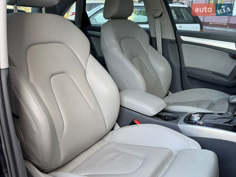 Седан Audi A4 2012 в Одесі
