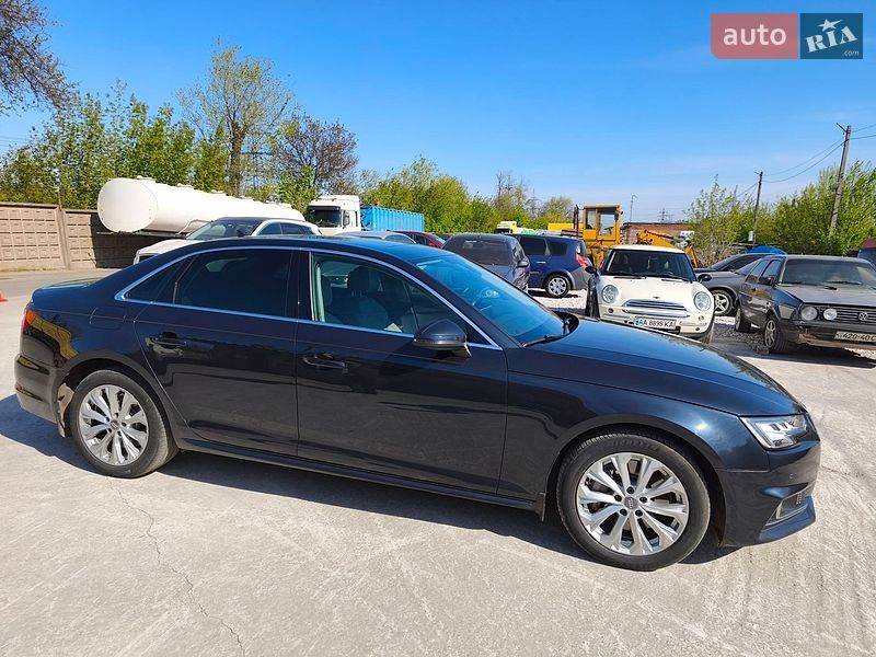 Седан Audi A4 2018 в Кривому Розі