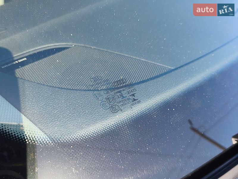 Седан Audi A4 2018 в Кривому Розі