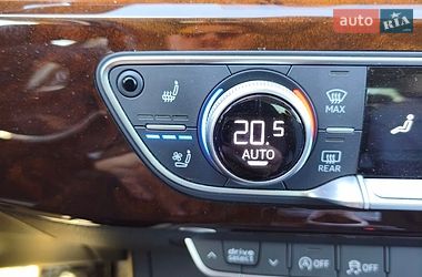 Седан Audi A4 2018 в Кривому Розі