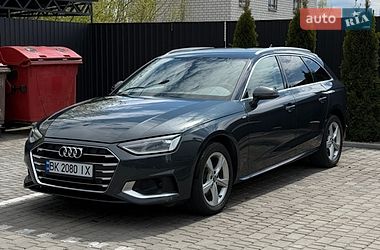 Універсал Audi A4 2020 в Звягелі