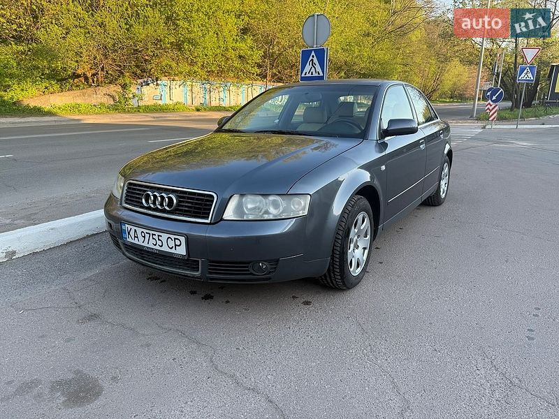 Седан Audi A4 2001 в Киеве