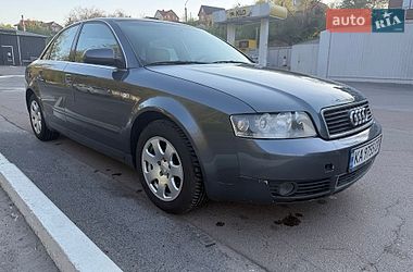 Седан Audi A4 2001 в Киеве