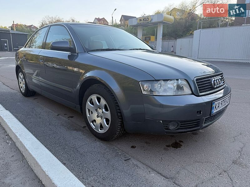 Седан Audi A4 2001 в Киеве