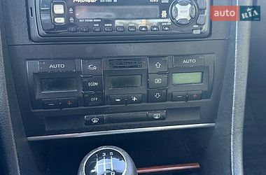 Седан Audi A4 2001 в Киеве