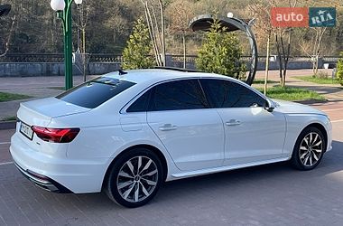 Седан Audi A4 2022 в Житомирі