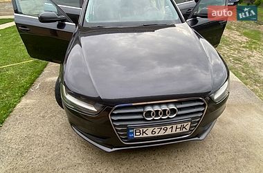 Универсал Audi A4 2012 в Березному