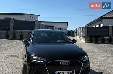 Седан Audi A4 2019 в Киеве