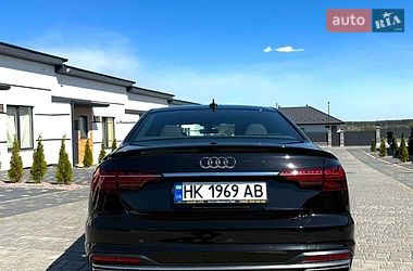 Седан Audi A4 2019 в Киеве