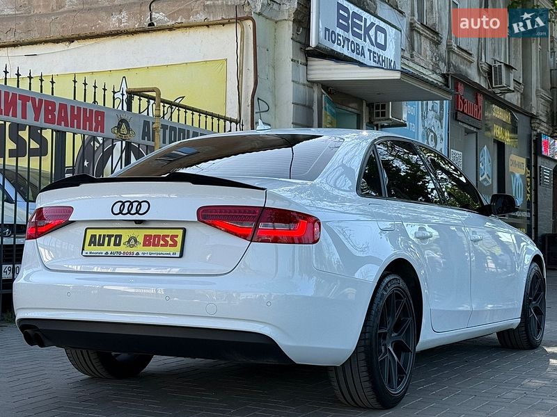 Седан Audi A4 2012 в Миколаєві