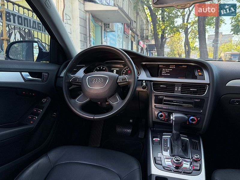 Седан Audi A4 2012 в Миколаєві