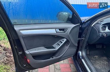 Седан Audi A4 2011 в Киеве