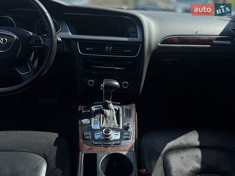 Седан Audi A4 2013 в Києві