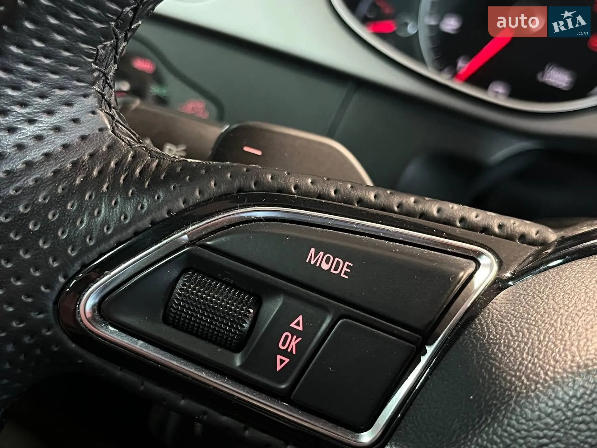 2013 Audi A4 - мініатюра 20