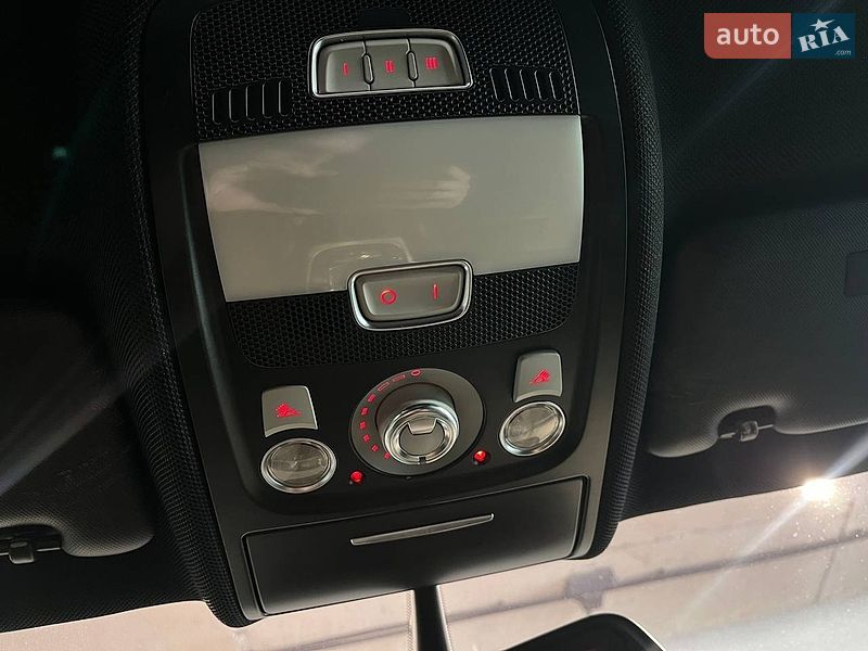 Седан Audi A4 2013 в Одесі