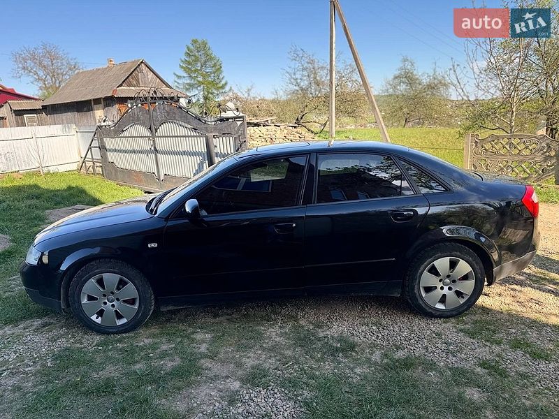 Седан Audi A4 2001 в Яремче