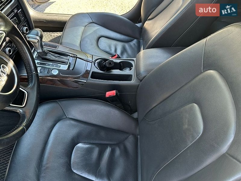 Седан Audi A4 2015 в Киеве