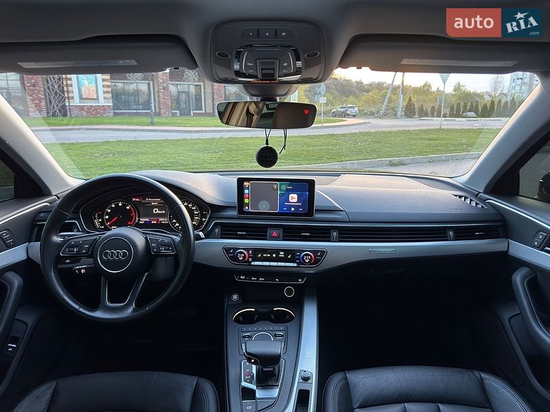 Седан Audi A4 2015 в Киеве