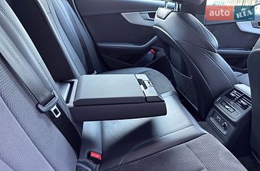 Седан Audi A4 2020 в Киеве