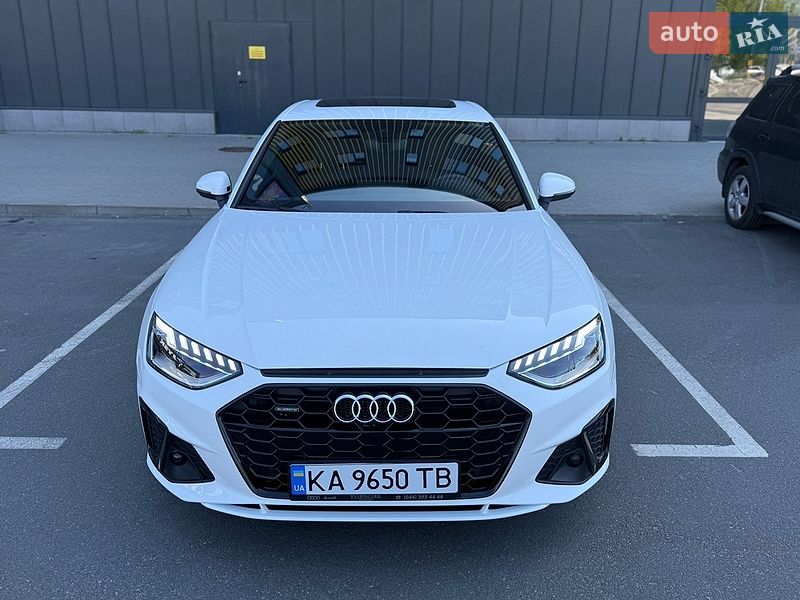 Седан Audi A4 2022 в Киеве