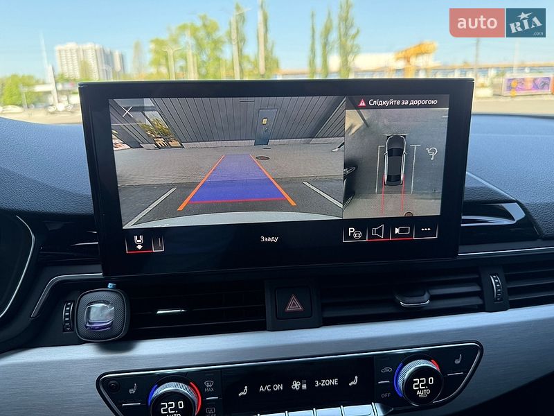 Седан Audi A4 2022 в Киеве