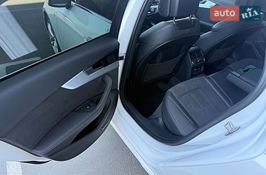 Седан Audi A4 2022 в Киеве