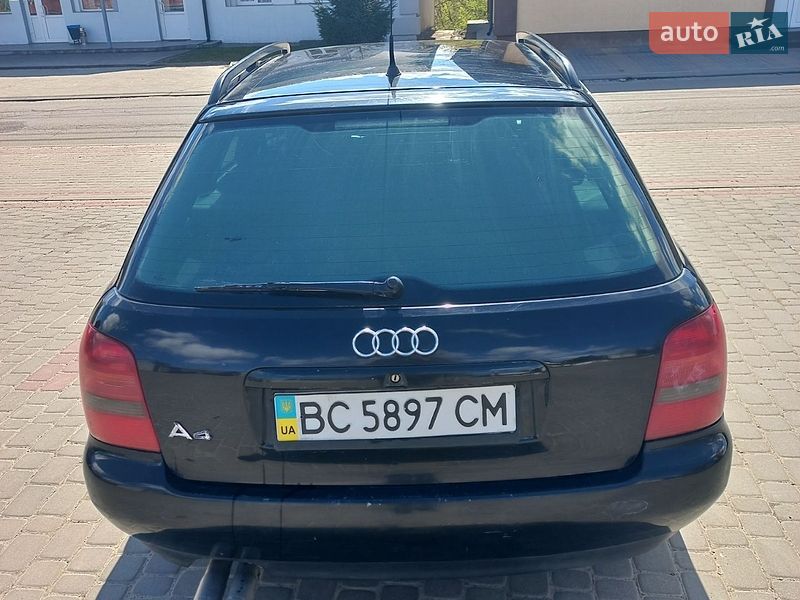 Универсал Audi A4 1999 в Горохове