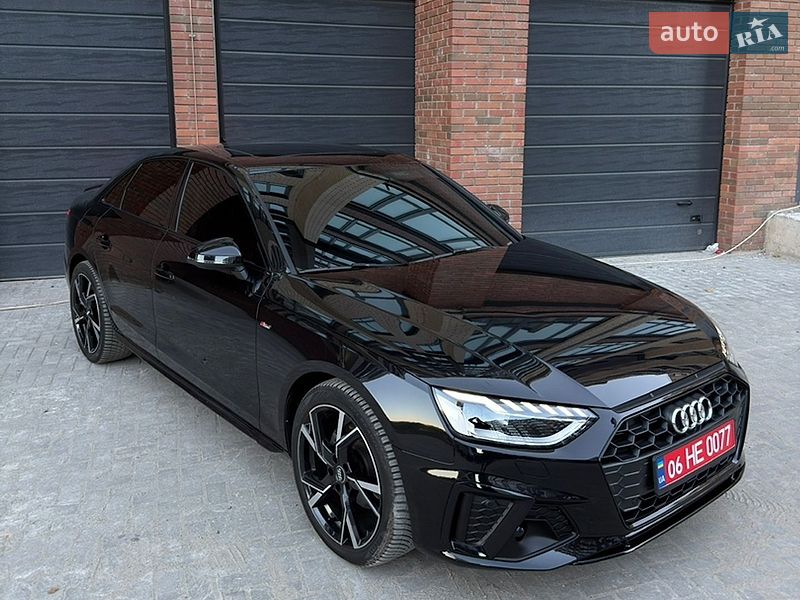 Седан Audi A4 2021 в Житомирі