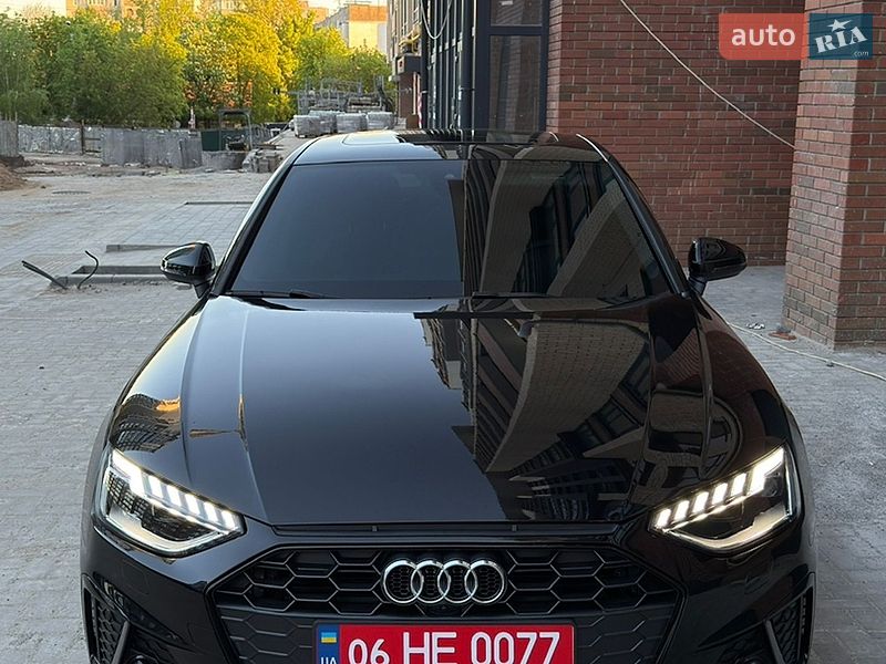 Седан Audi A4 2021 в Житомирі