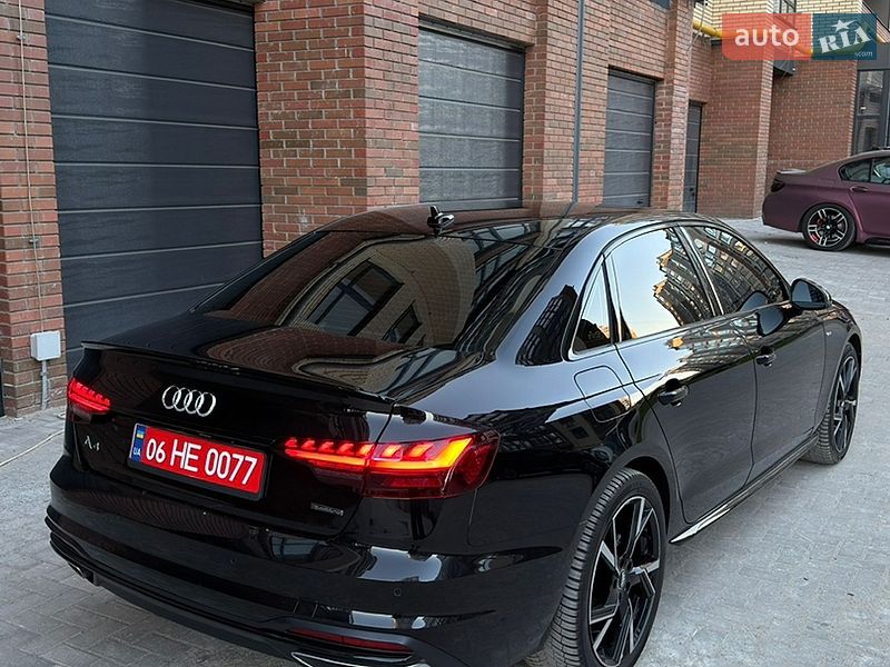 Седан Audi A4 2021 в Житомирі