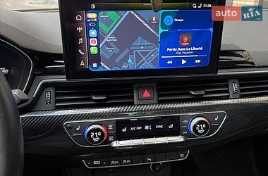 Седан Audi A4 2021 в Житомирі