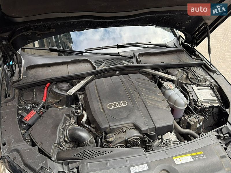 Седан Audi A4 2021 в Житомирі