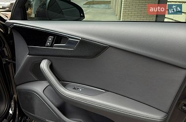 Седан Audi A4 2021 в Житомирі