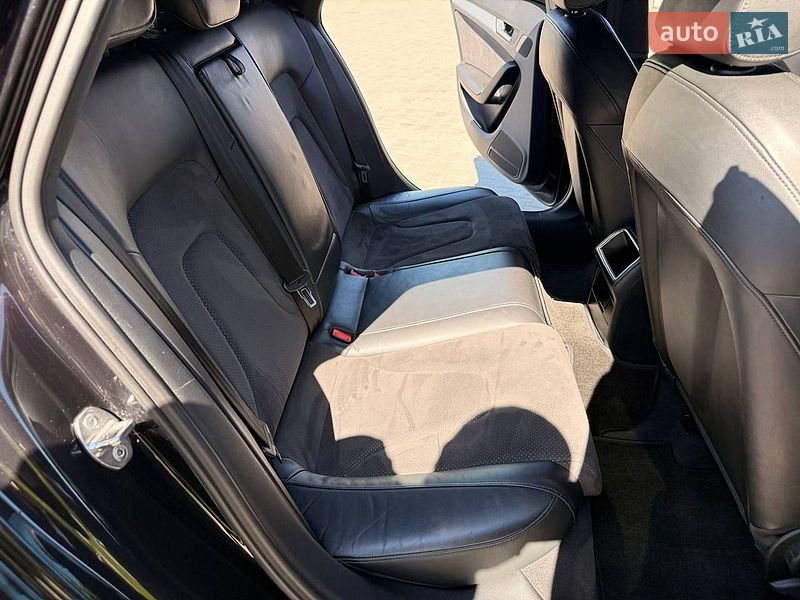Седан Audi A4 2011 в Киеве