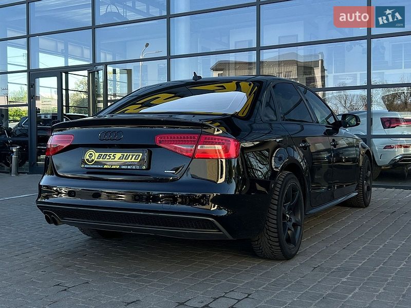 Седан Audi A4 2013 в Ивано-Франковске
